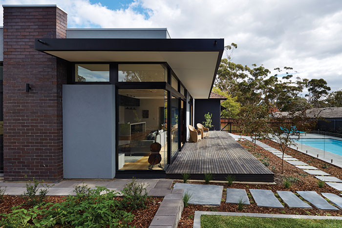 kensington outside back view