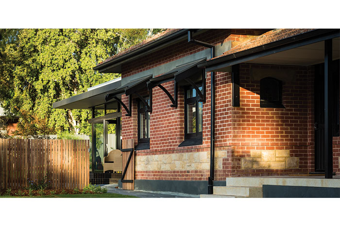 kensington outside side front view